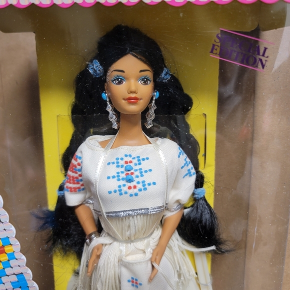 1992 Native American Barbie Special Edition Dolls Of The World Collection #1753. - Picture 2 of 6